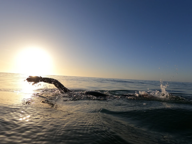 Dive into Open-Water Swimming with Essential Gear: Hikeen Swim Buoy and Active Belt