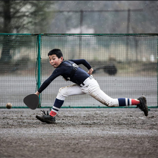 Hikeen Baseball Batting Tee & 2-Pack Training Glove Set